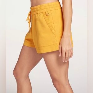 CALIA XXL TwillFlex Trapunto Shorts Mid Rise Mustard Odor Control Wiking NWT $50